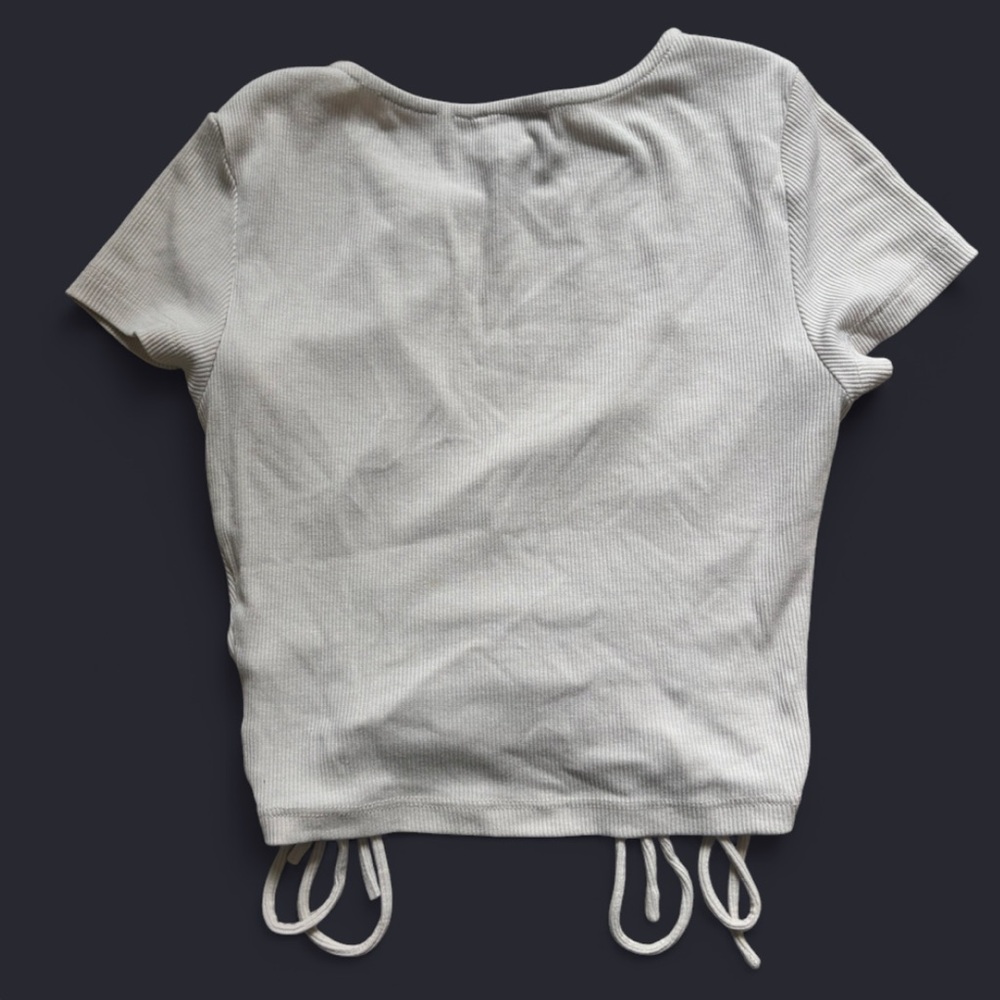 Princess Polly Cream Ruched Drawstring Crop Tee - Picture 4 of 6